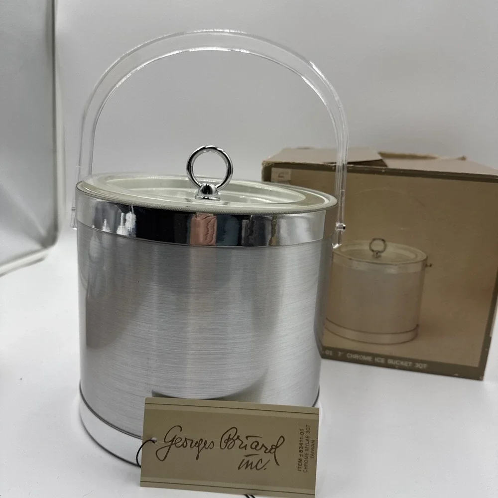 Georges Briard Vintage Ice Bucket Chrome With  Clear‎ Lucite Handle And Lid